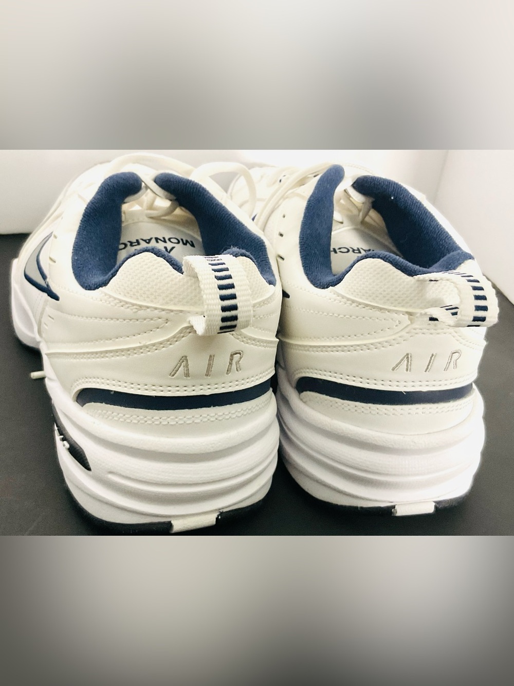 Nike Air Monarch IV White Navy Sneakers Men’s Size 10.5 Walking Shoes - Picture 5 of 7